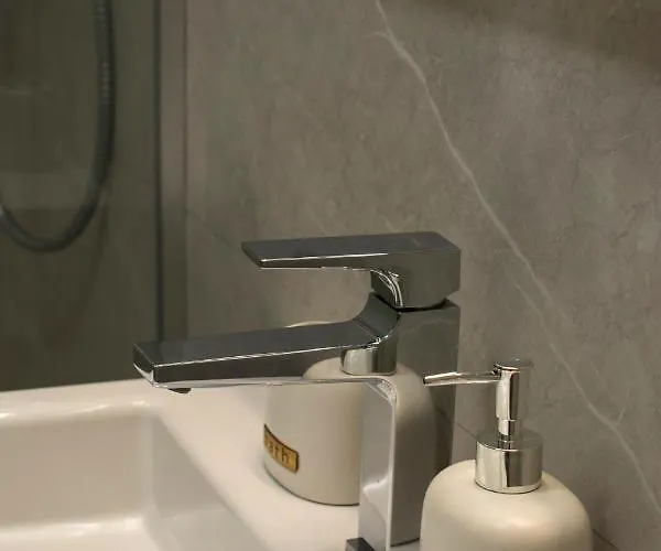 Tampa View Kasper 布拉索夫